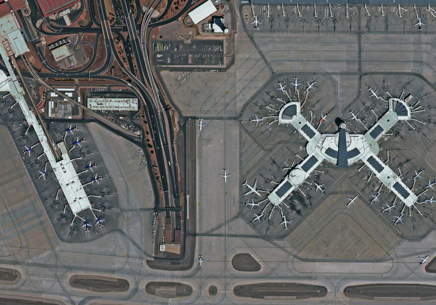 Аэропорт Лас-Вегаса, снятый с разрешением 30 см спутником "Сывэй гаоцзин-1"