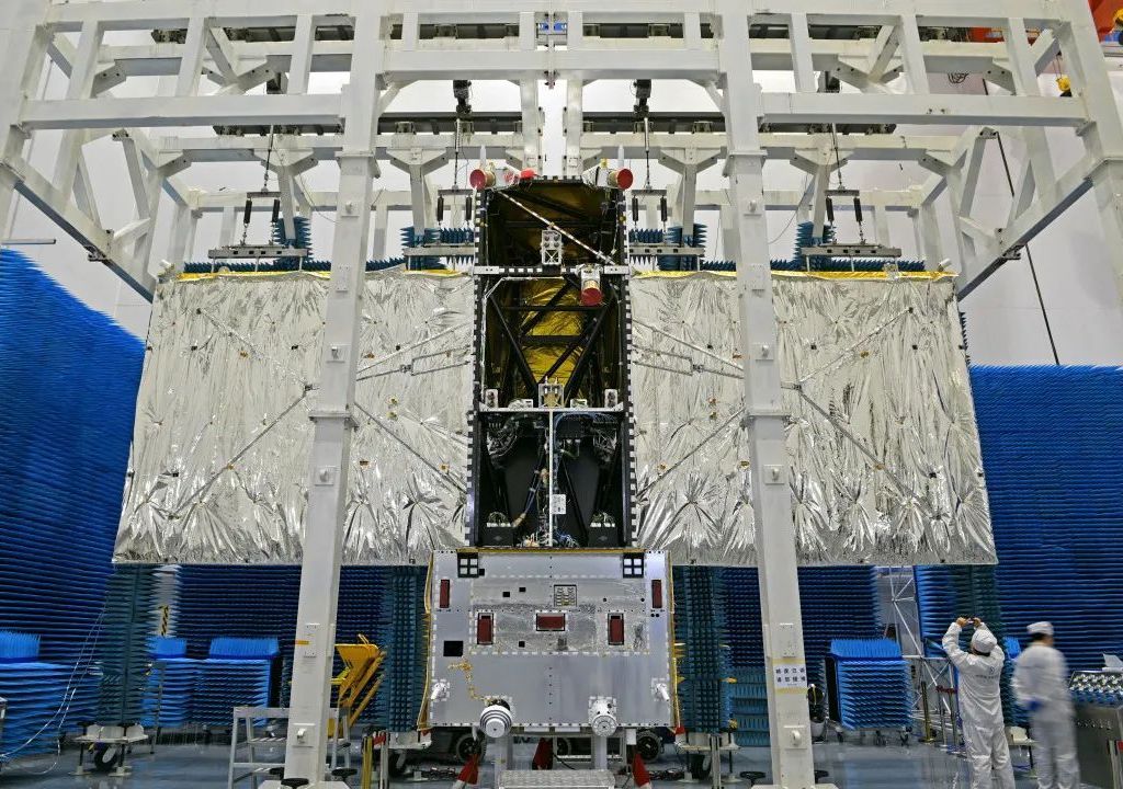 Спутник LT-1 на испытаниях