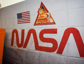 CNN: астронавты NASA проведут 378 дней в изоляции для подготовки к полету на Марс
