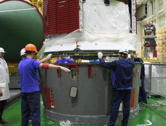 На Байконуре грузовой корабль «Прогресс МС-24» состыковали с переходным отсеком
