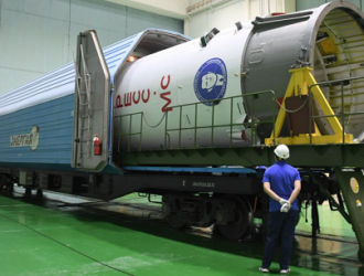 а Байконуре грузовой корабль «Прогресс МС-24» отправили на общую сборку с ракетой-носителем «Союз-2.1а»