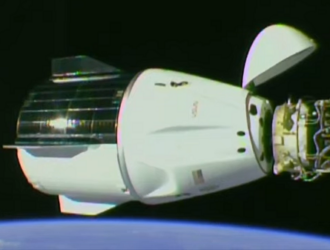 Endeavour отстыковался от МКС