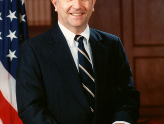 Умер американский космонавт Ричард Трули