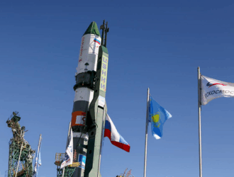 РН «Союз-2.1а» с кораблём «Прогресс МС-32» вывезена на старт