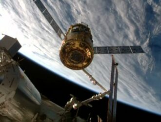 Японский грузовик пристыкован к МКС