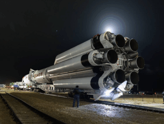 РН «Протон-М» с метеорологическим спутником вывезена на старт