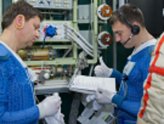 Николай Тихонов и Андрей Бабкин допущены к работе в открытом космосе