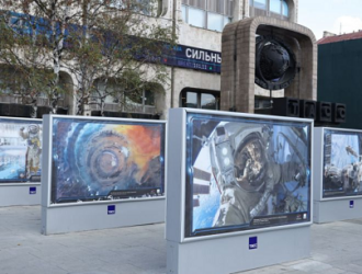 Роскосмос и ТАСС открыли фотовыставку о достижениях в космической сфере