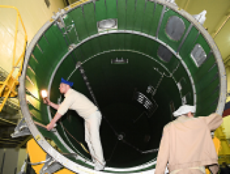 Проведены авторский осмотр и накатка головного обтекателя ТГК «Прогресс МС-13»