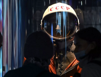 Лев-хранитель проведет экскурсии для москвичей ко Дню космонавтики