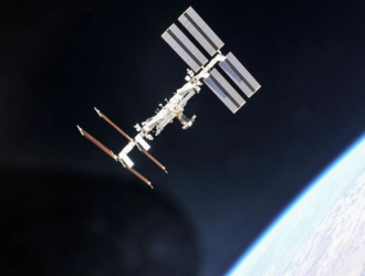 “Роскосмос” планирует создать компанию для оказания коммерческих услуг на МКС