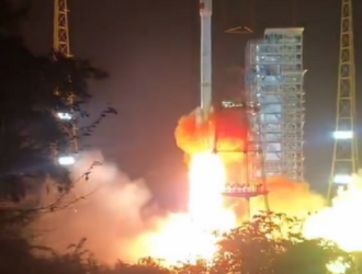 В Китае запущен очередной спутник мобильной связи