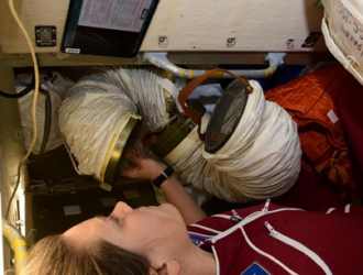 Космонавты на МКС проверили силу мышц рук перед выходом в открытый космос