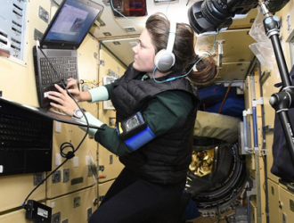 Космонавты на МКС напечатали лопатки при помощи российского 3D-принтера