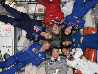 Космонавты на МКС тестируют виброзащитную платформу для проведения научных экспериментов