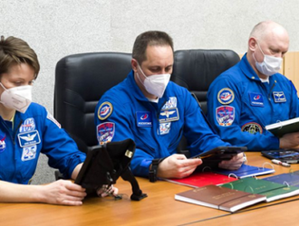 Экипаж МКС-65 продолжает подготовку к полету на МКС