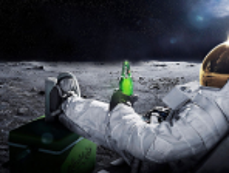 SpaceX планирует с 2021 года доставлять на орбиту космических туристов