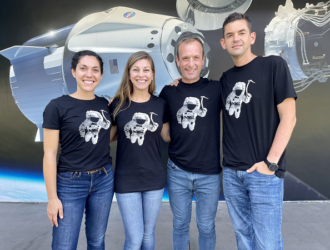 Экипаж миссии Polaris Dawn приступил к подготовке к выходу в открытый космос