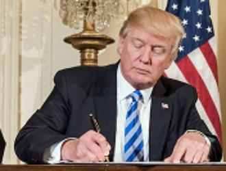 Трамп закрепил за США право на добычу ресурсов на Луне