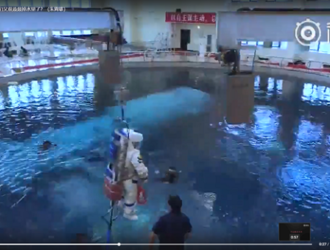 Хантяньюани готовятся к внекорабельной деятельности