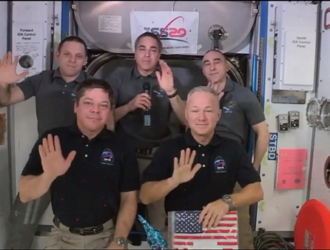 Астронавты Crew Dragon попрощались с экипажем МКС перед возвращением на Землю