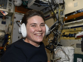 Космонавты с борта МКС исследуют слоистые структуры в земной атмосфере