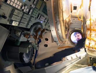 «Роскосмос» оценил новую версию появления трещины на МКС