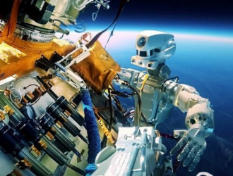 Разработчик робота «Теледроид» рассчитывает, что он сможет работать на орбите 3-4 года