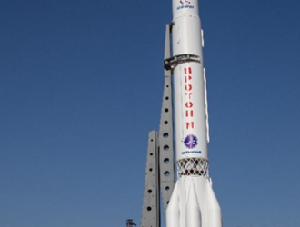 Монумент ракете-носителю «Протон-М» торжественно открыли на Байконуре