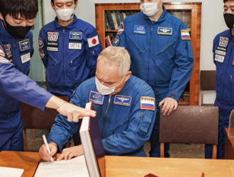 Космические туристы из Японии приобщились к многолетним предполетным традициям