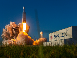 Следующий запуск Falcon Heavy переносится на 2021 год