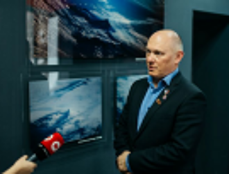 Олег Артемьев открыл выставку «Вулканы и космос. Соединяя миры»