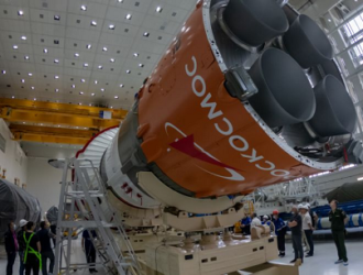 Головная часть OneWeb состыкована с третьей ступенью «Союза-2»