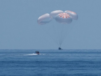Грузовой Dragon приводнился в Атлантическом океане