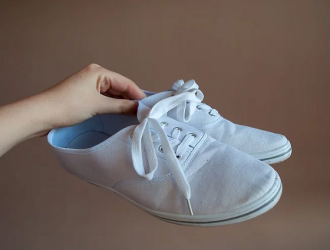 В России разработали сверхлегкую обувь для тренировок космонавтов на орбите