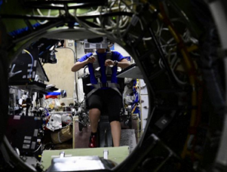 Космонавты на МКС исследуют флуоресценцию биотканей в микрогравитации