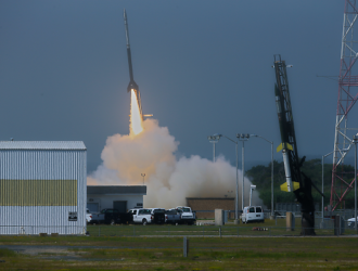 Пуск геофизической ракеты Black Brant-IX в США