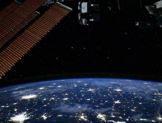 На МКС вместе с российской актрисой может полететь еще один «турист»