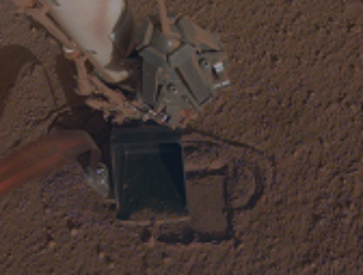 Частично вылетевший бур зонда InSight вернули в почву Марса