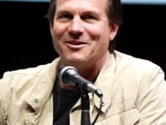 Умер американский актер Билл Пэкстон