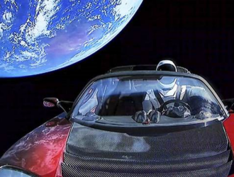 Запущенная в космос Tesla совершила первый оборот вокруг Солнца