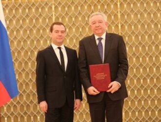 Дмитрий Медведев вручил ОАО «Протону-ПМ»  премию Правительства РФ в области качества