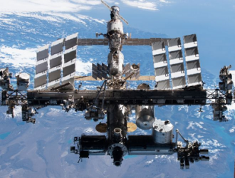 Высоту орбиты МКС подняли более чем на 1 км