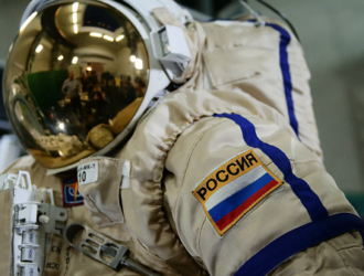 Маттиас Маурер выйдет в открытый космос в российском скафандре