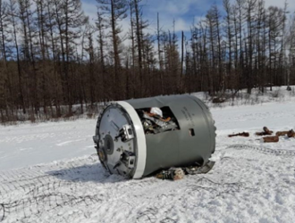 В Зейском районе Амурской области специалисты ЦЭНКИ приступили к вывозу фрагментов ракеты-носителя