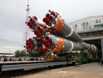 РН «Союз» для запуска спутников OneWeb вывезена на старт