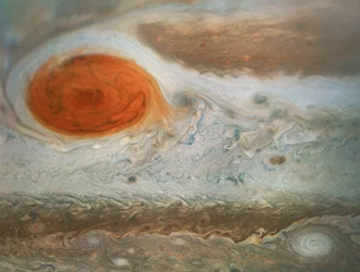 Ученые выяснили, что находится внутри Большого красного пятна Юпитера