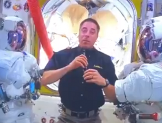 Астронавт NASA обратился к зрителям премии Emmy с МКС