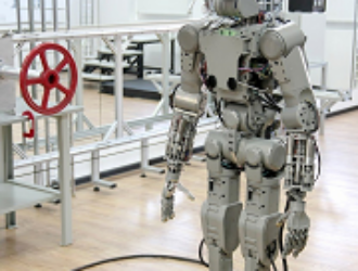 Новые антропоморфные роботы для космоса будут создаваться в России