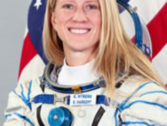 Биография бортинженера корабля “Союз ТМА-09М” Карен Найберг